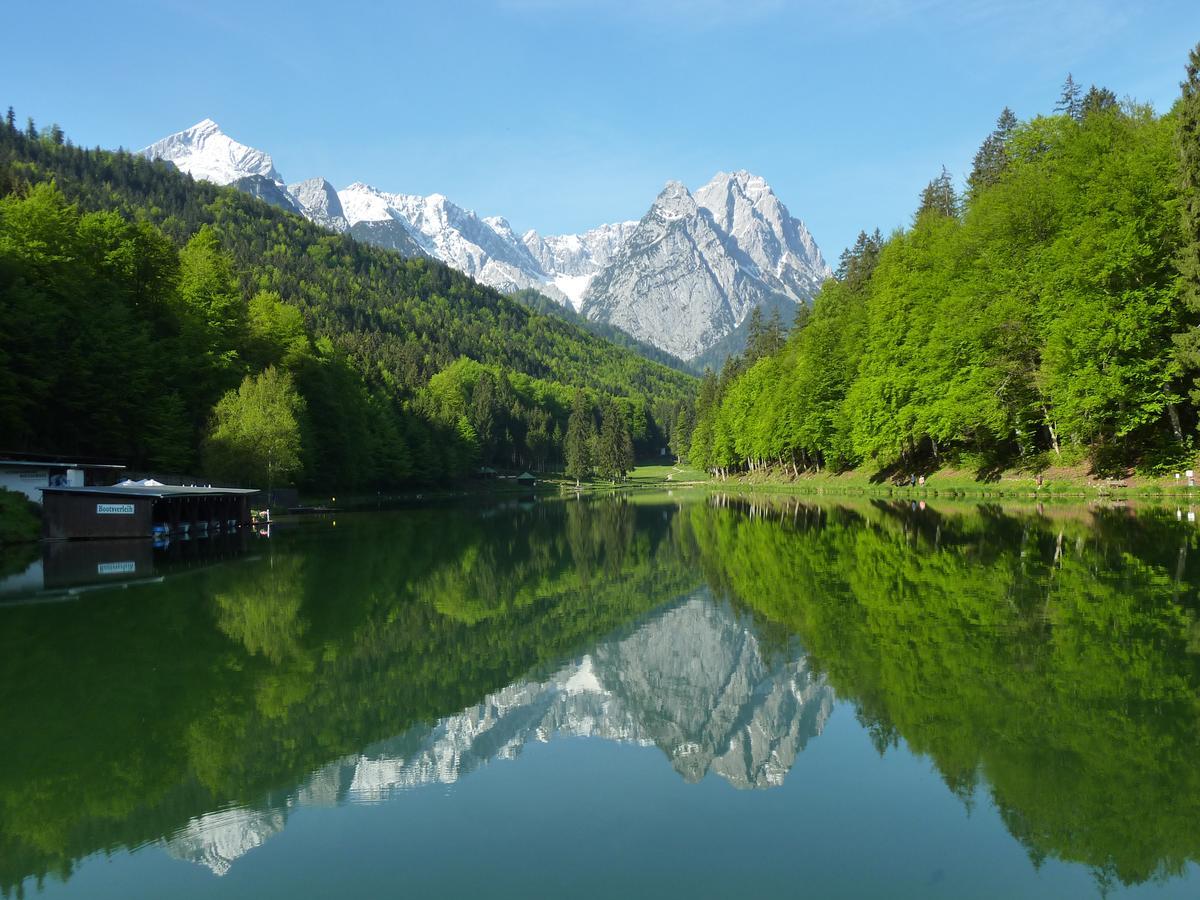 Ferienwohnung Am Kurpark -Wohnung 3,150Qm- Mit Lift Garmisch-Partenkirchen Ngoại thất bức ảnh